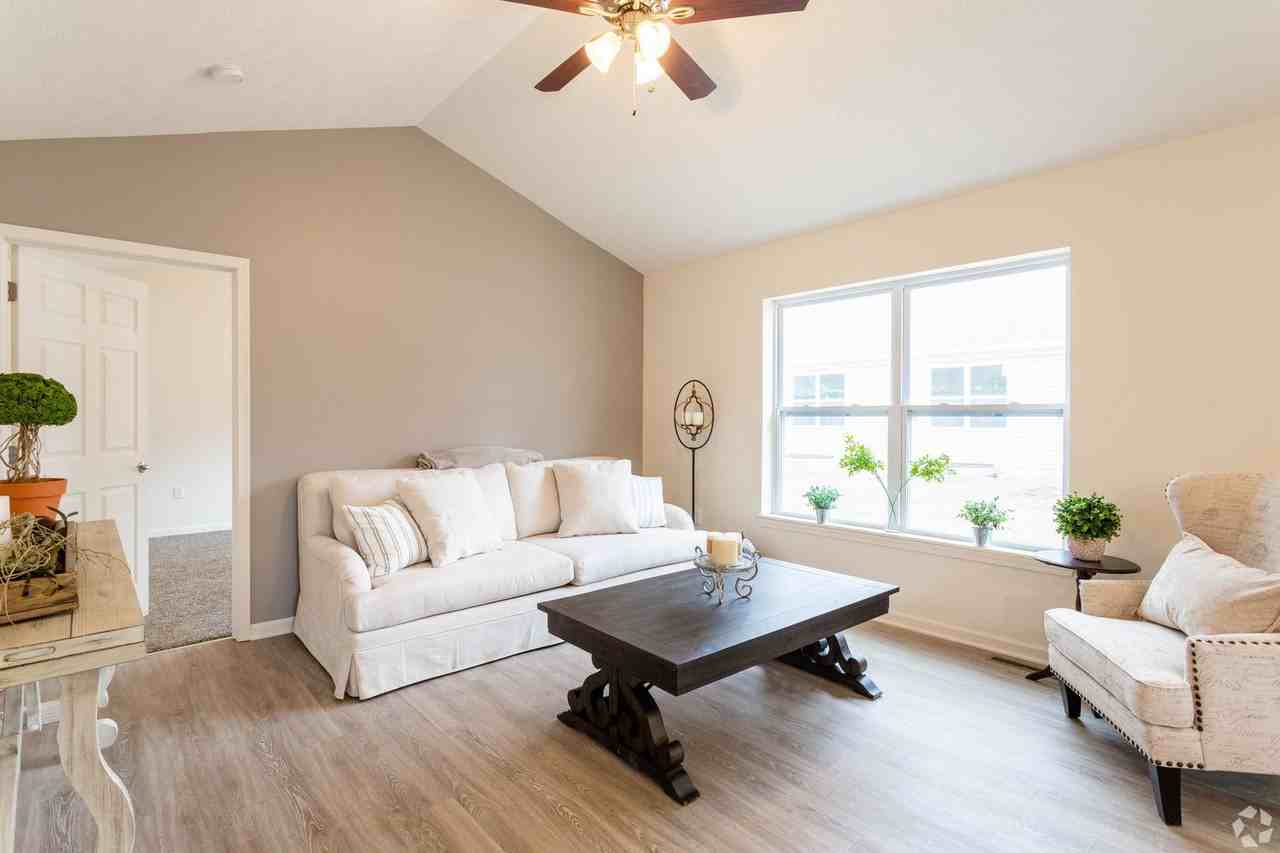 168 Nantes Way - Photo 4 of 10