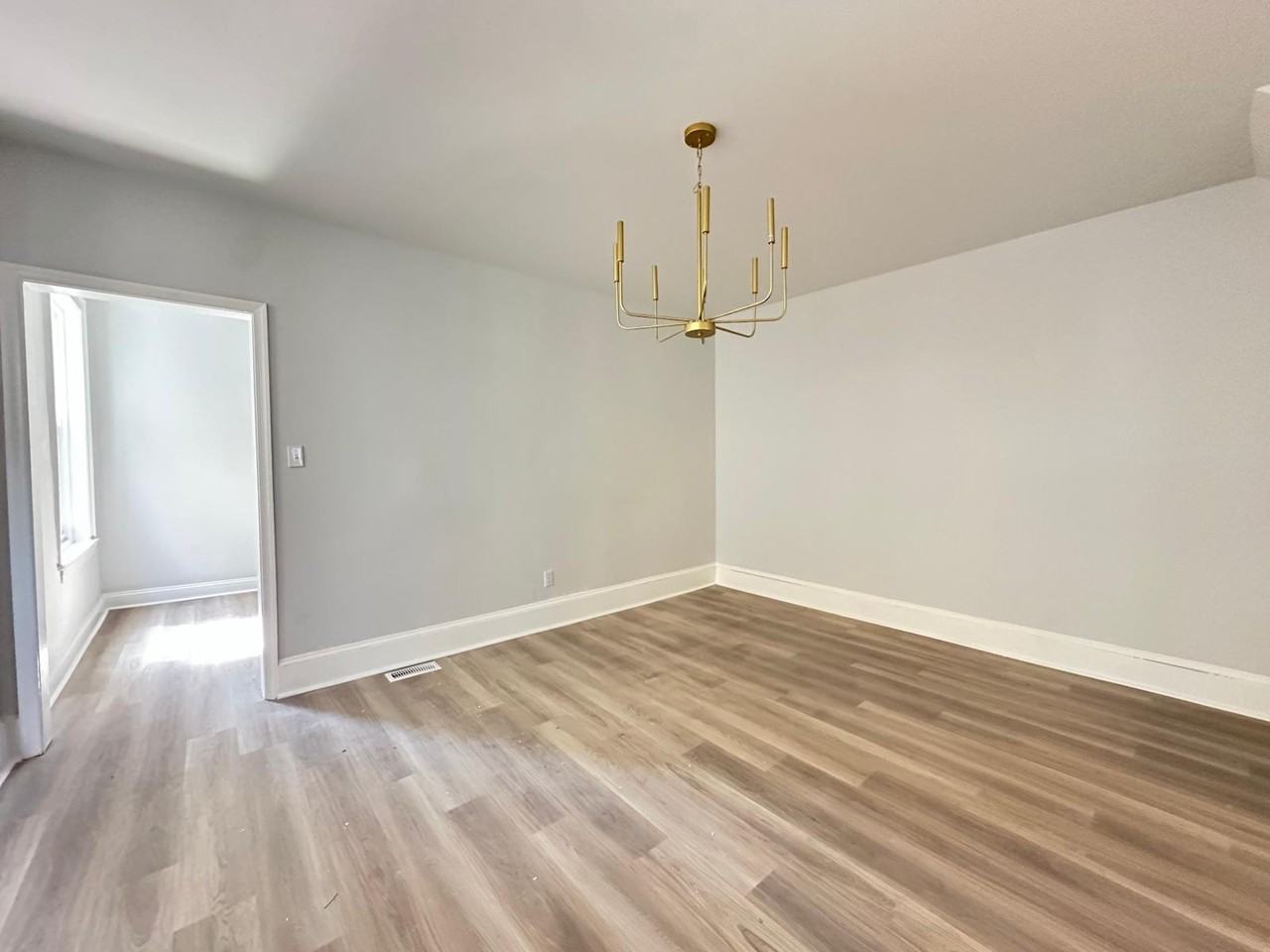 216 N 53rd St - Photo 6 of 18