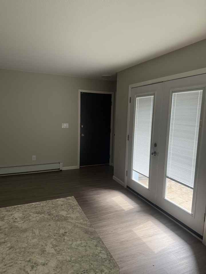 629 E 8th Ave #2 - Photo 6 of 17