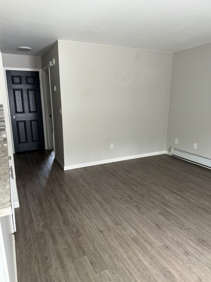 629 E 8th Ave #2 - Photo 7 of 17