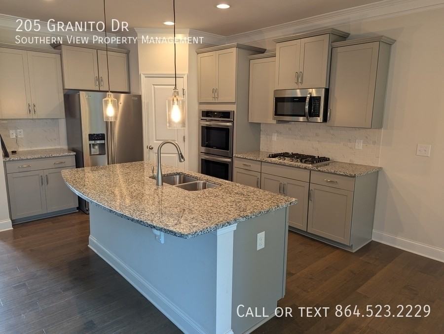 205 Granito Dr - Photo 7 of 26