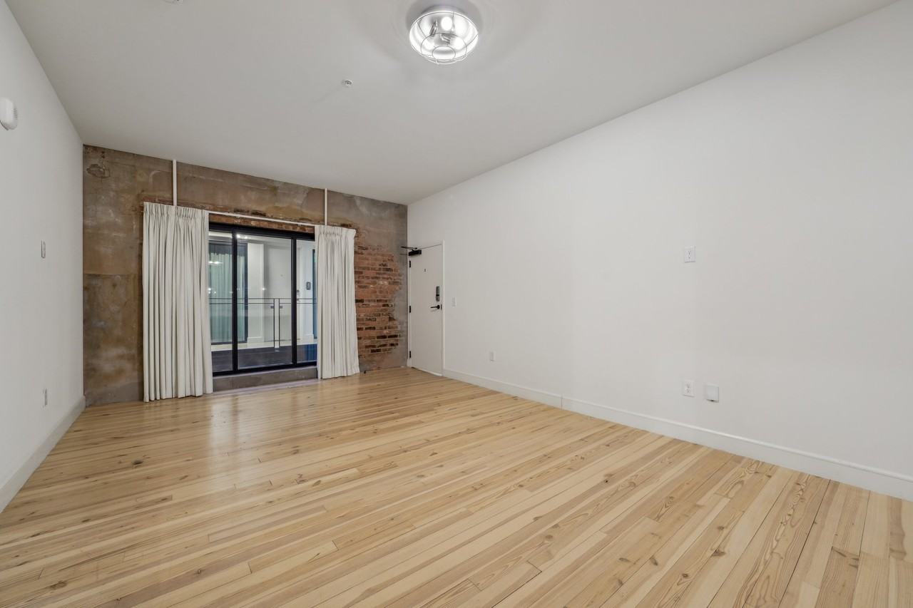 2309 1st Ave N #507 - Photo 2 of 50