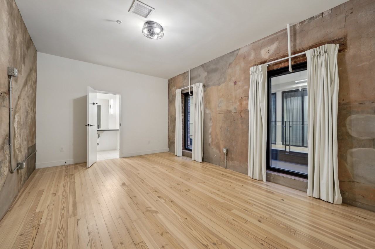 2309 1st Ave N #507 - Photo 4 of 50