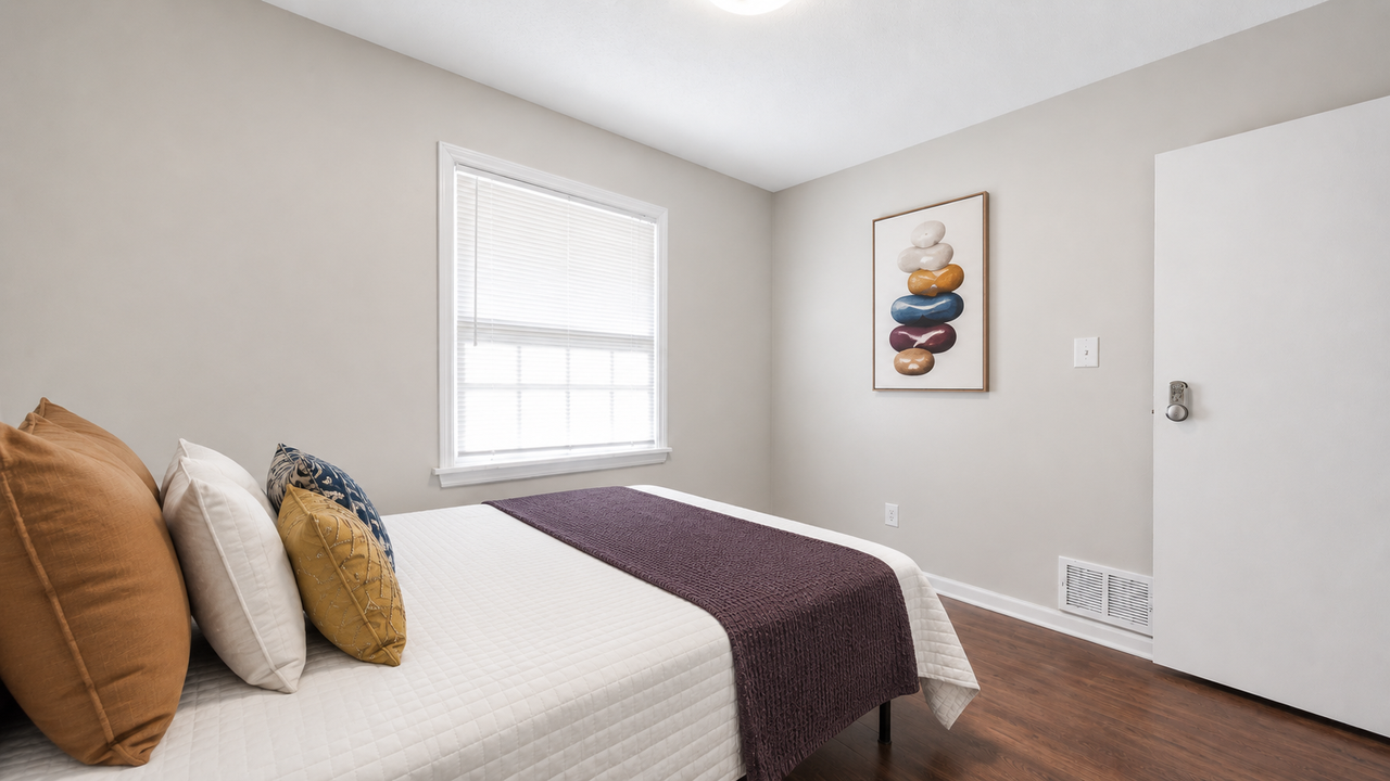 1388 Colony Hill Ct - Photo 2 of 8