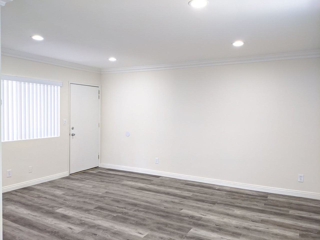 5222 Lexington Ave #15 - Photo 6 of 26