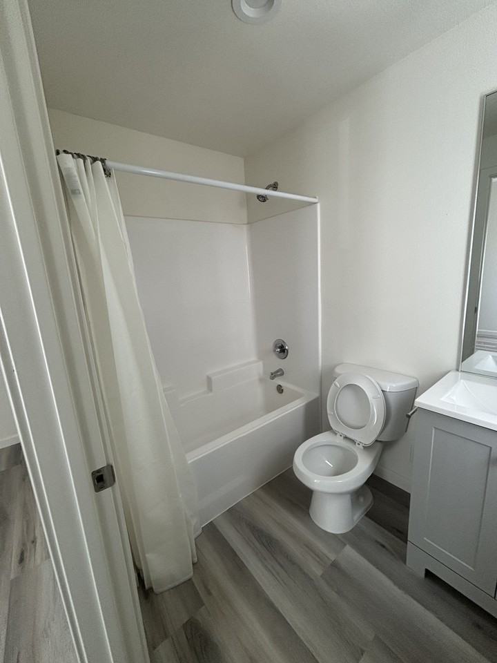1101 Magnolia Avenue - Photo 4 of 12