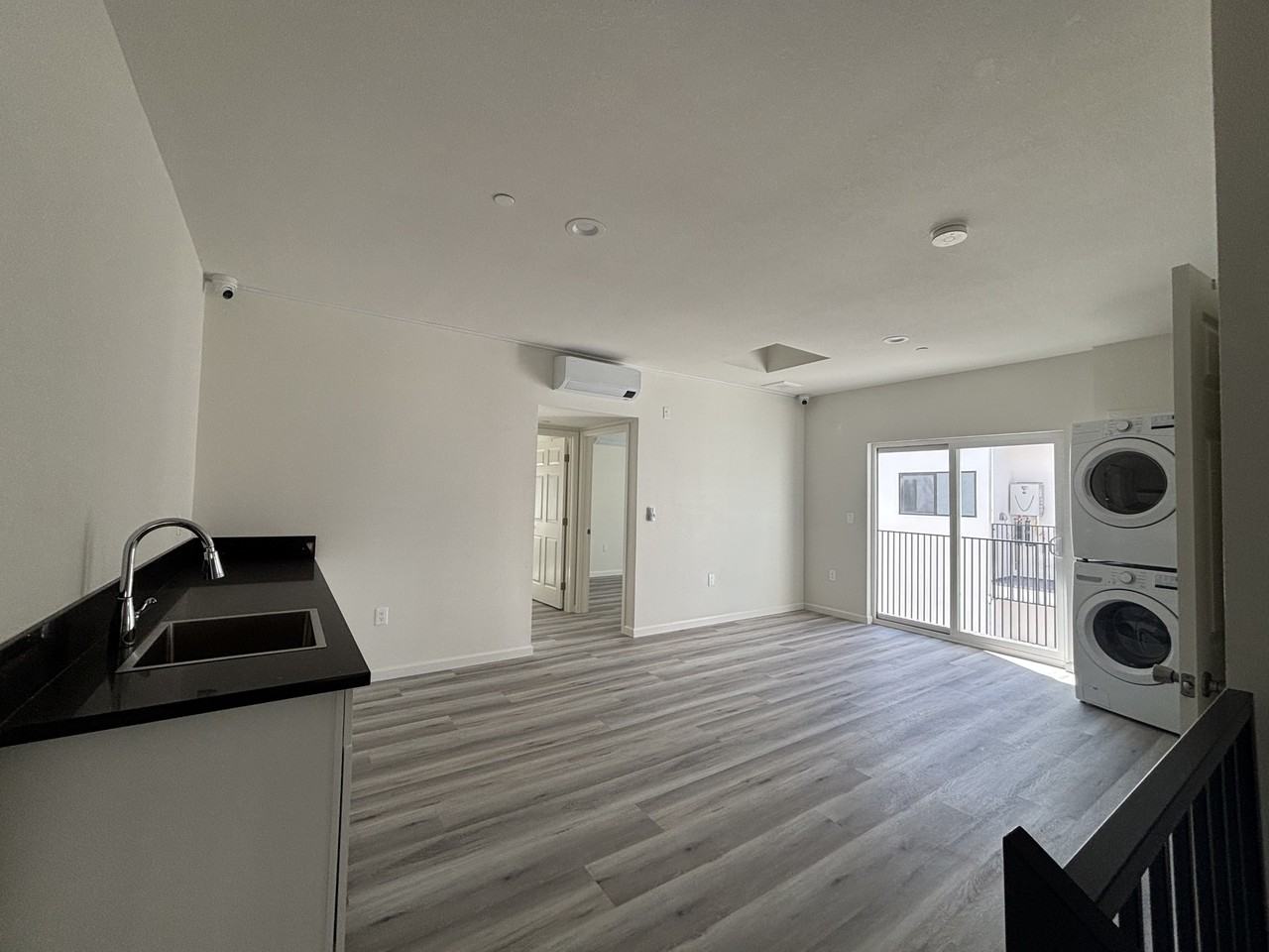 1101 Magnolia Avenue - Photo 5 of 12