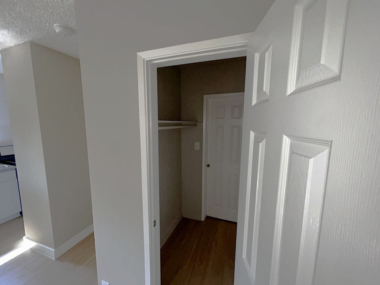 2152 - 14735 Roscoe Blvd. - Photo 5 of 14