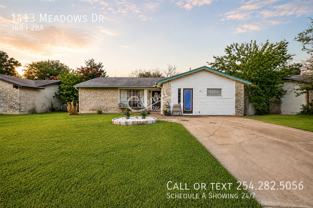 1413 Meadows Dr - Photo 1 of 1