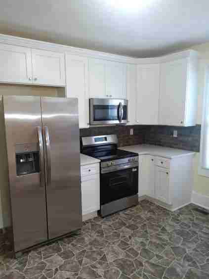319 South Lee Street - Photo 6 of 15