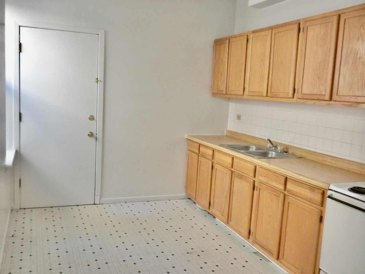 2319 N. Kedzie LP - Photo 6 of 25