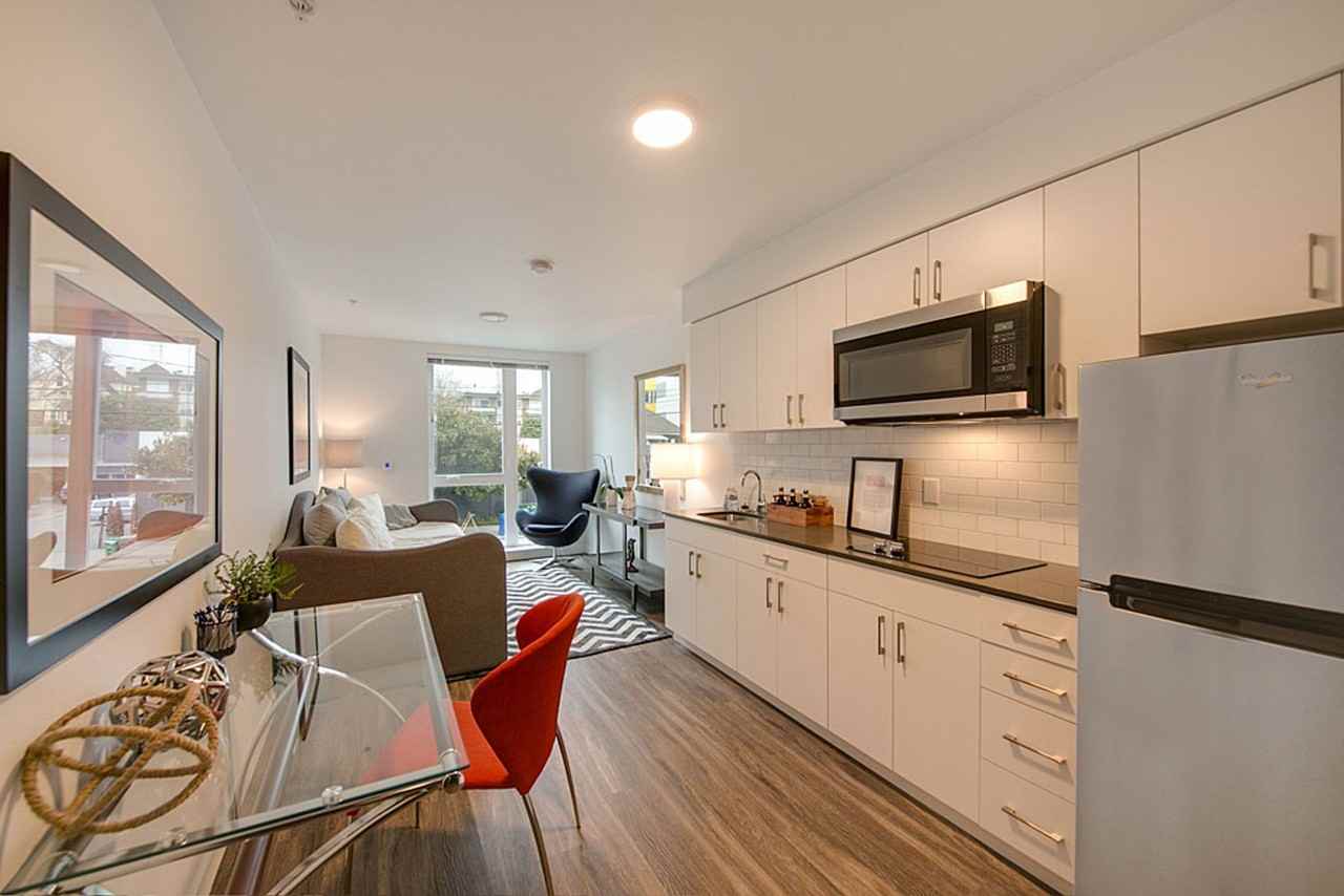 Seventeen Fifteen | 1715 12th Ave Seattle WA 98122 - Photo 2 of 6