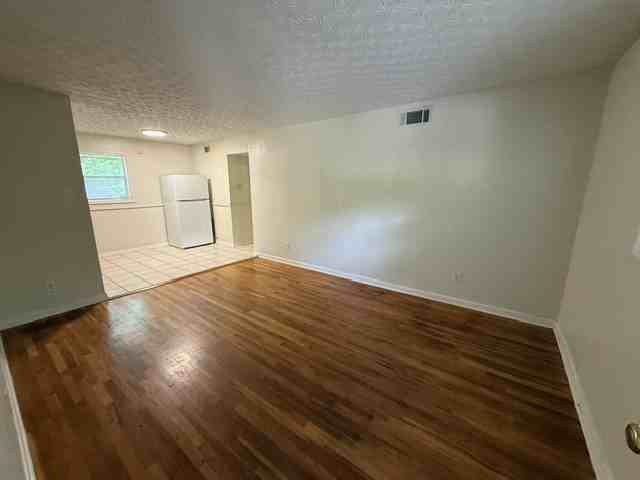 237 Kirkwood Rd - Photo 2 of 10