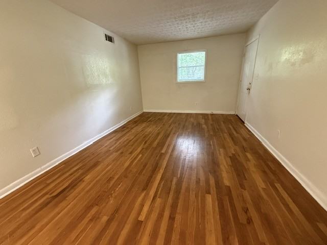 237 Kirkwood Rd - Photo 3 of 10