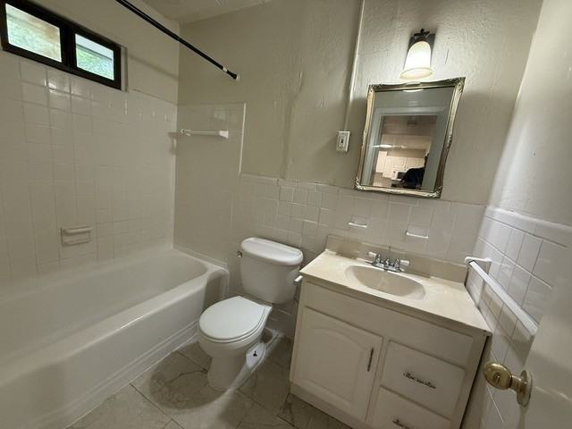 237 Kirkwood Rd - Photo 7 of 10