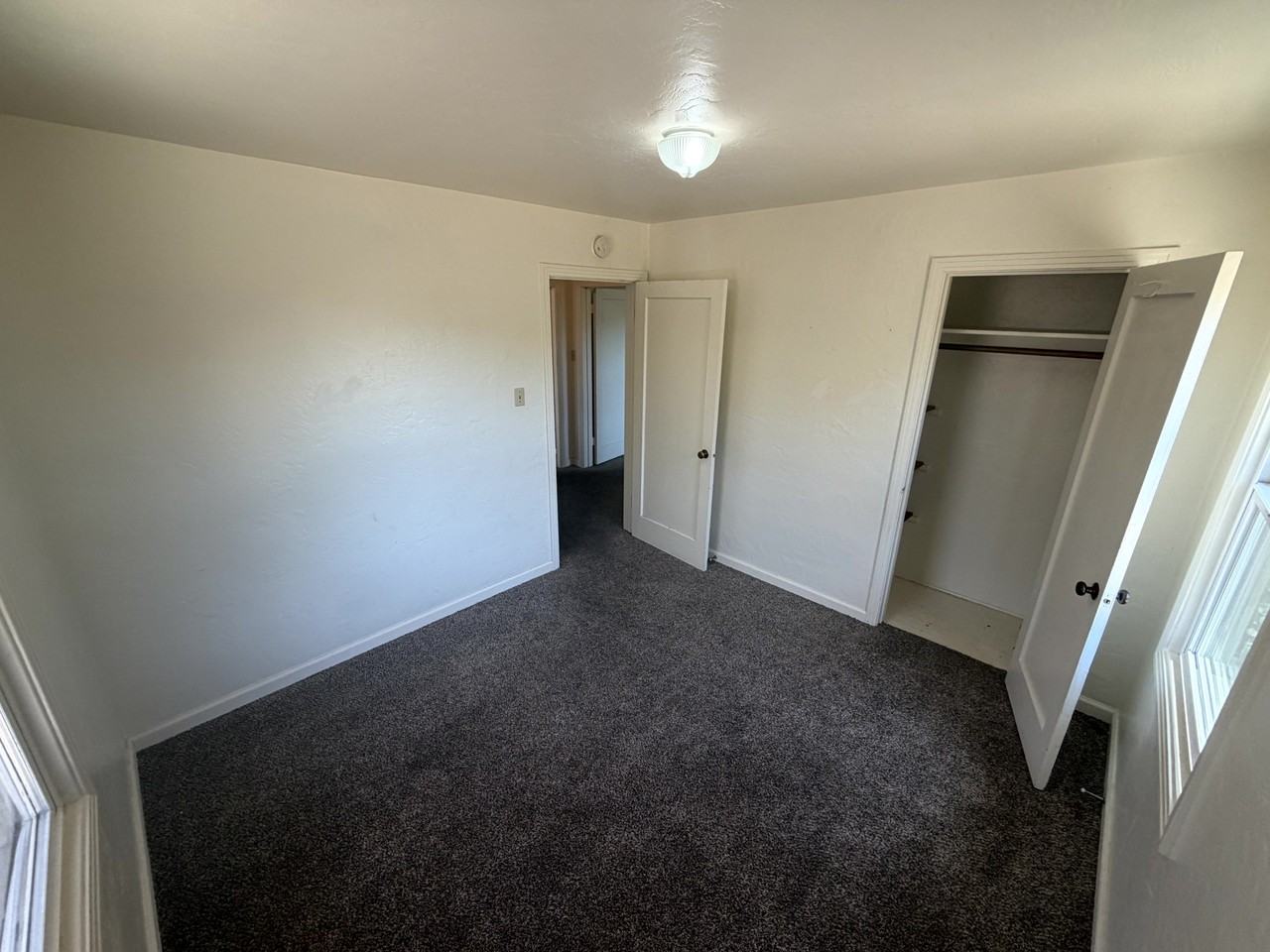 1219 Claremont St - Photo 6 of 12