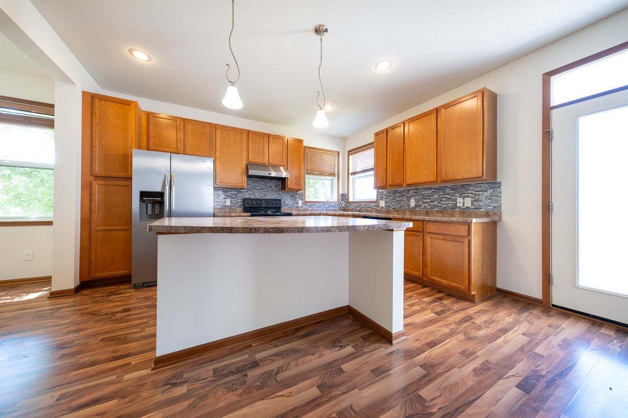 1814 Spring Creek Dr #1 - Photo 3 of 35