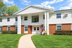 featured image of 876 Chapel Dr