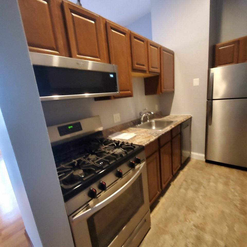 1130 W North Ave #1 - Photo 6 of 8