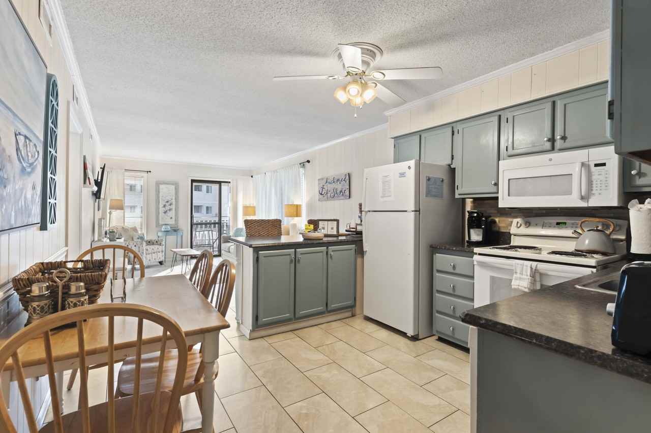 9620 Shore Dr #C101 - Photo 3 of 31