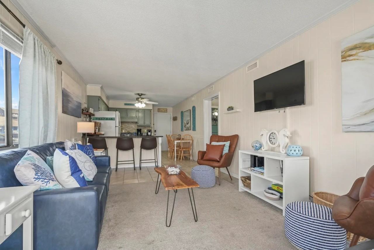 9620 Shore Dr #C101 - Photo 7 of 31