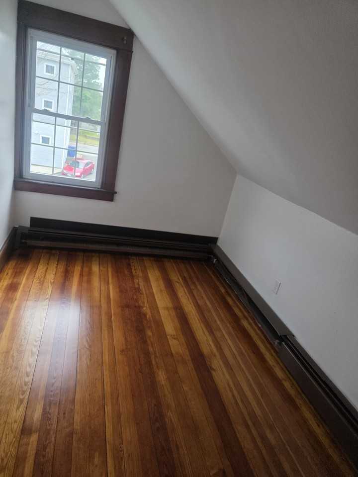 19 Stephen St #3 - Photo 2 of 10