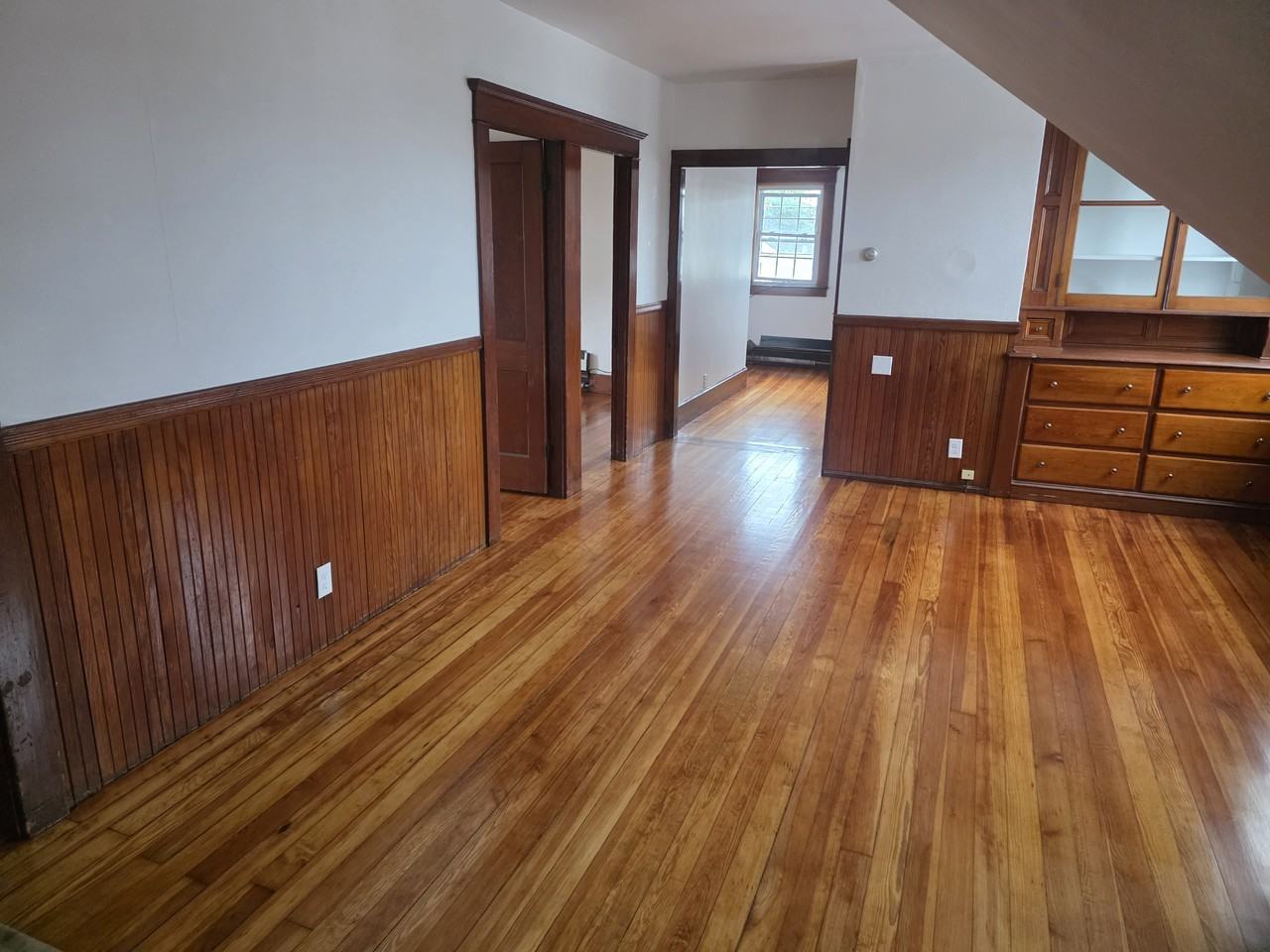 19 Stephen St #3 - Photo 3 of 10