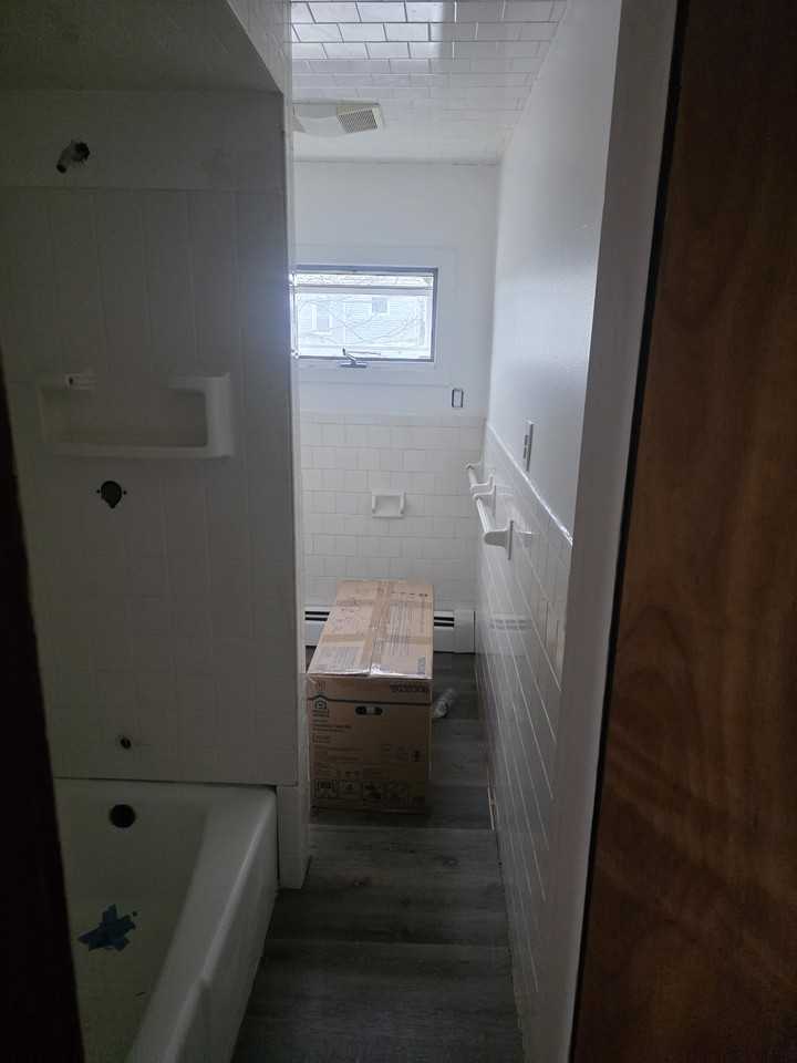 19 Stephen St #3 - Photo 6 of 10