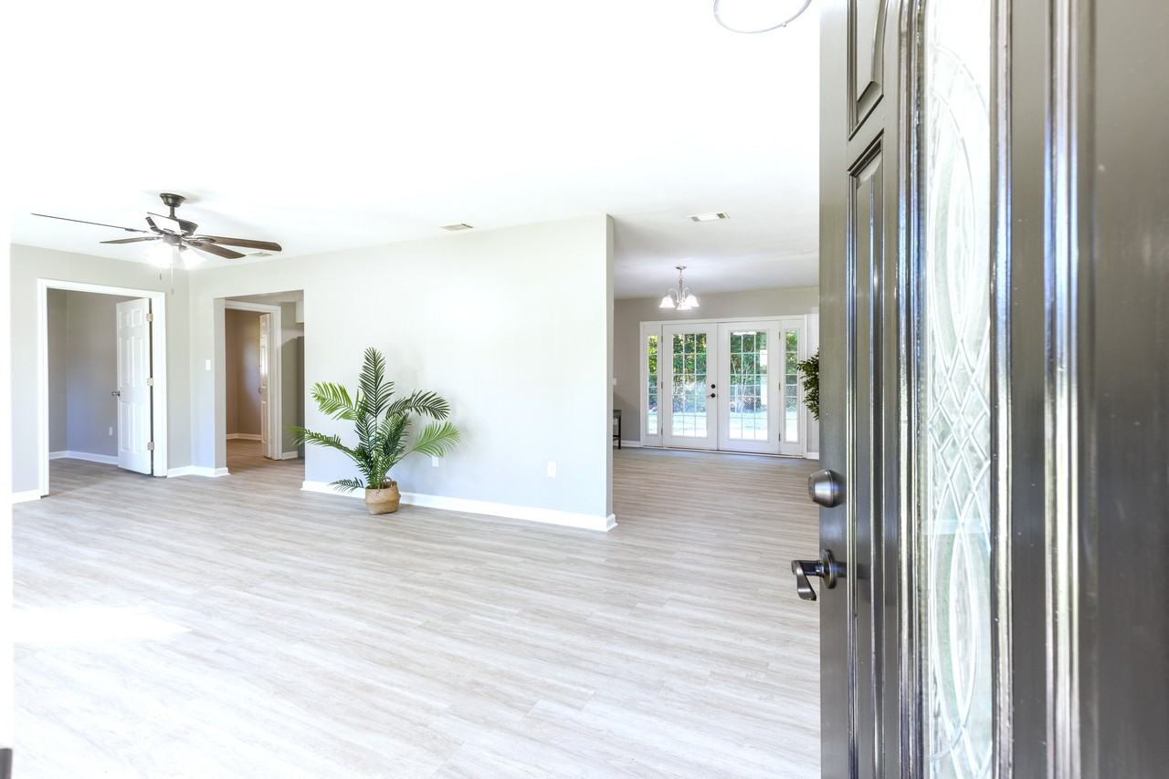 306 Floyd St #NA - Photo 6 of 37