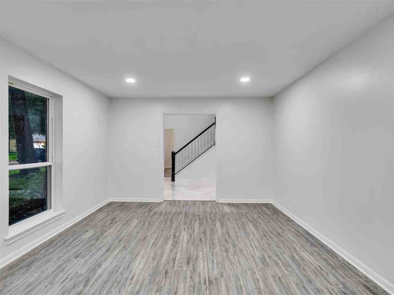 4023 Laverock Rd #NA - Photo 6 of 27