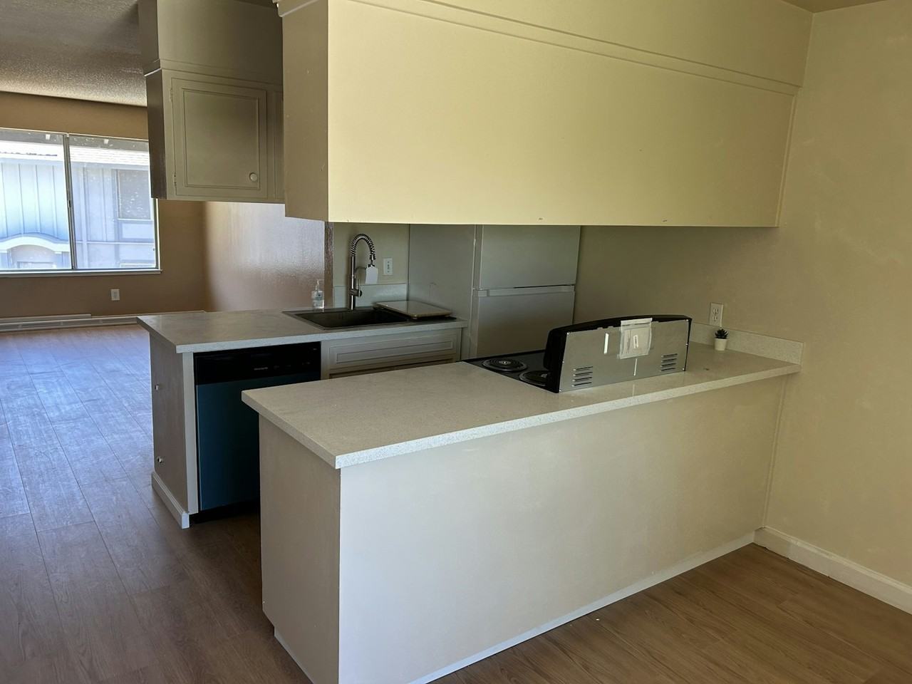 1351 Buckingham Way, Unit 23 - Photo 5 of 8