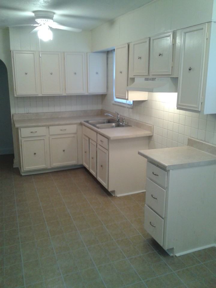 4443 Benton Blvd #1 - Photo 7 of 9