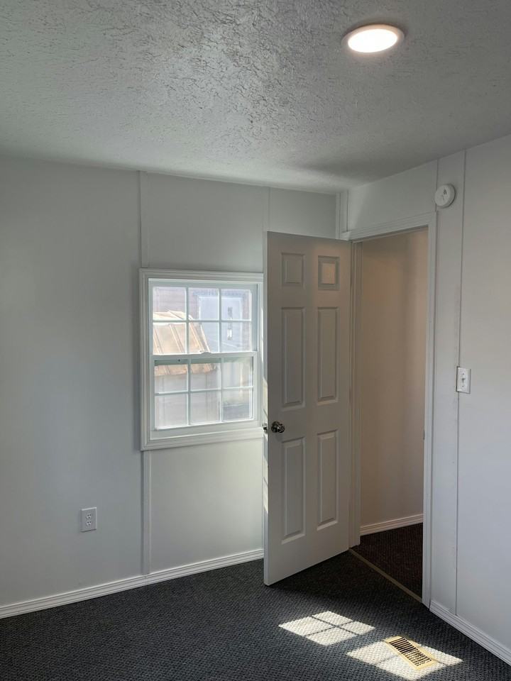 2729 Bailey Avenue - Photo 3 of 12