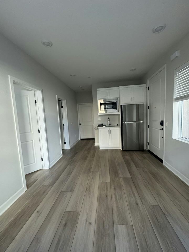 12145 Carter Lane - Photo 3 of 11