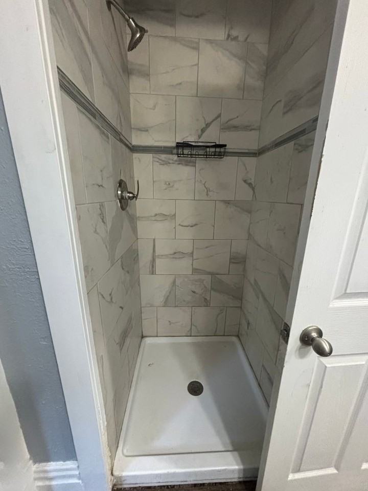 2205 Lincoln Way W - Photo 3 of 15