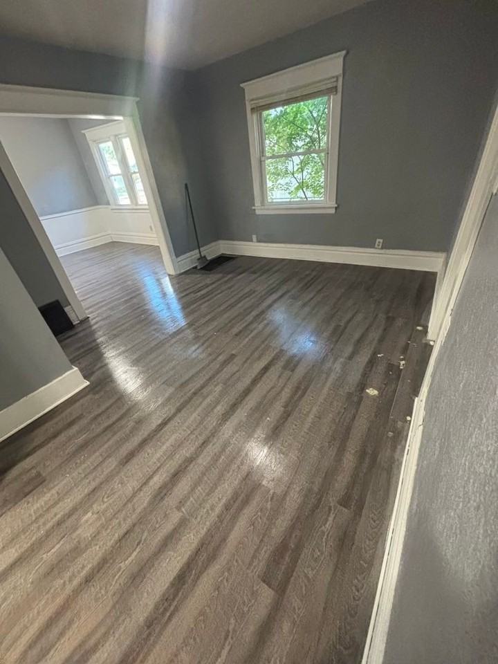 2205 Lincoln Way W - Photo 4 of 15