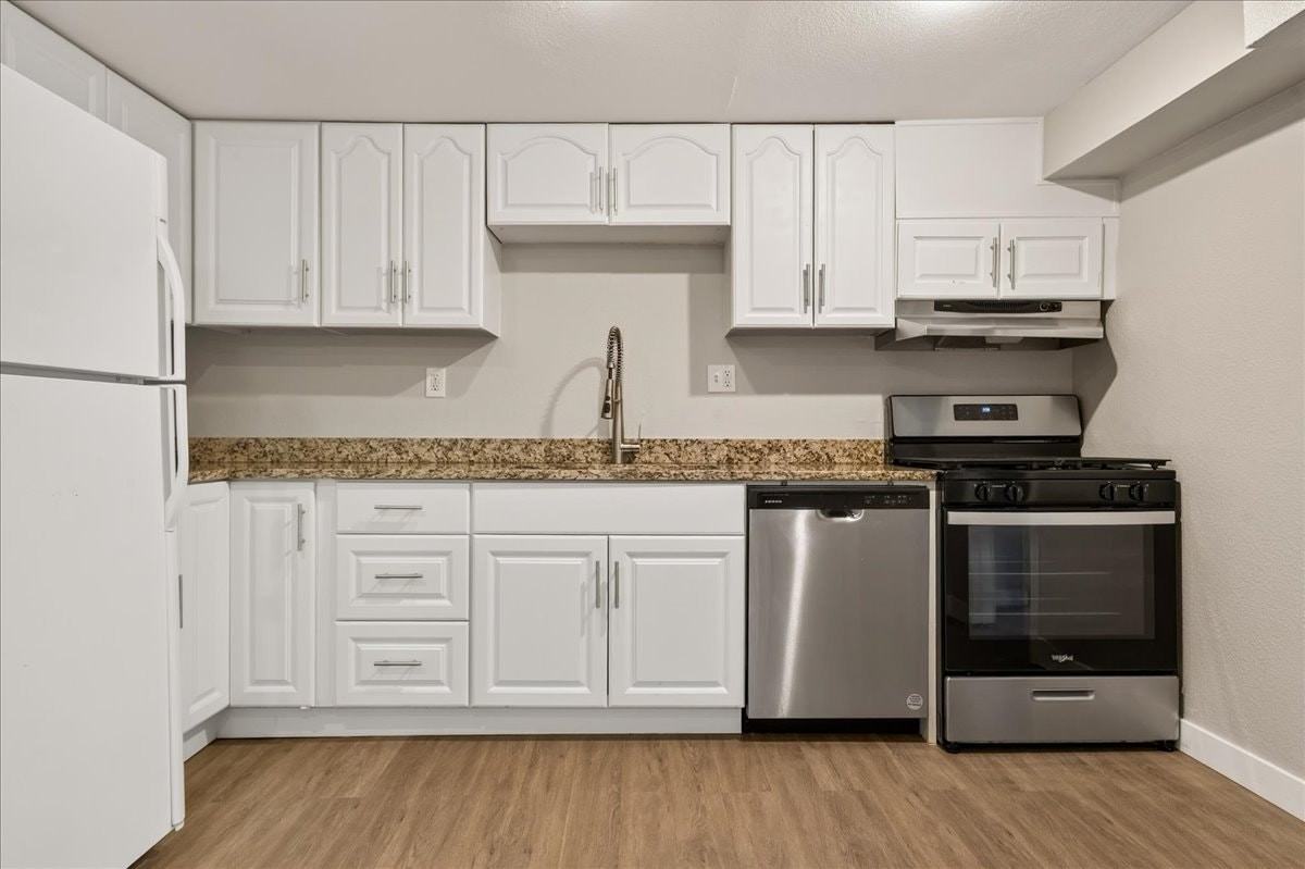1736 King Street, Unit B - Photo 4 of 20