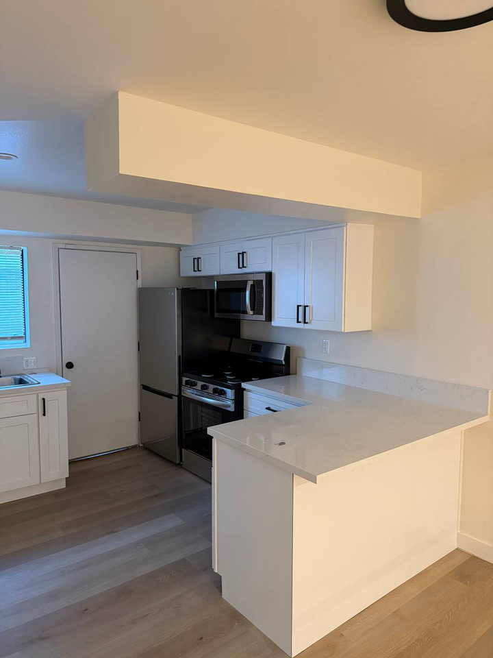 14328 Addison Street, Unit 5 - Photo 3 of 26