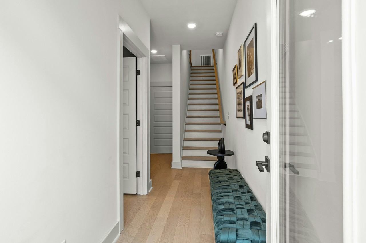 1013 Wesley Terrace Avenue - Photo 6 of 33