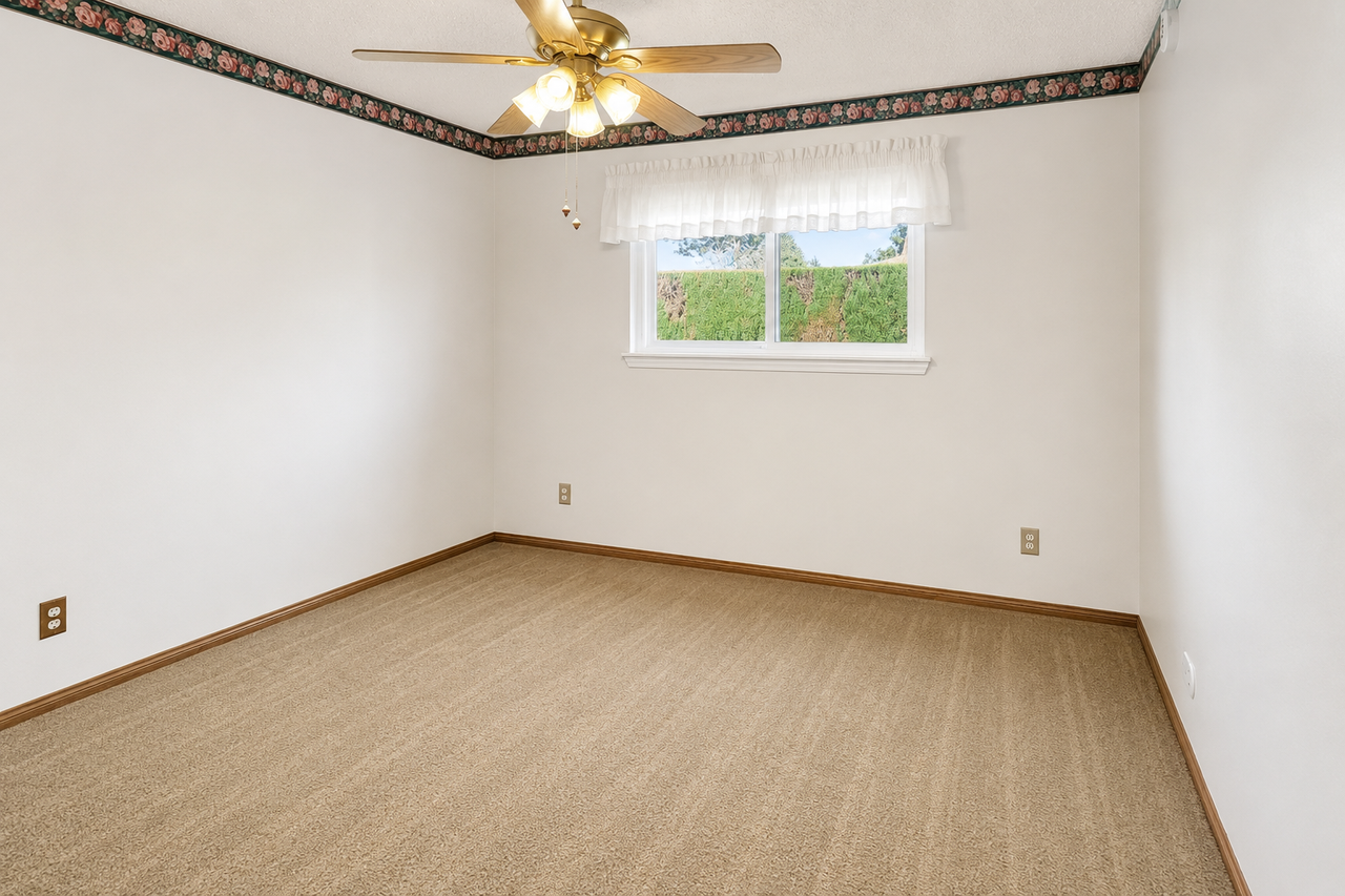 518 North Carousel Place - Photo 4 of 13
