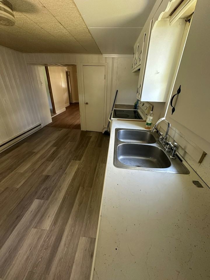 21 West Main Street - Photo 7 of 8