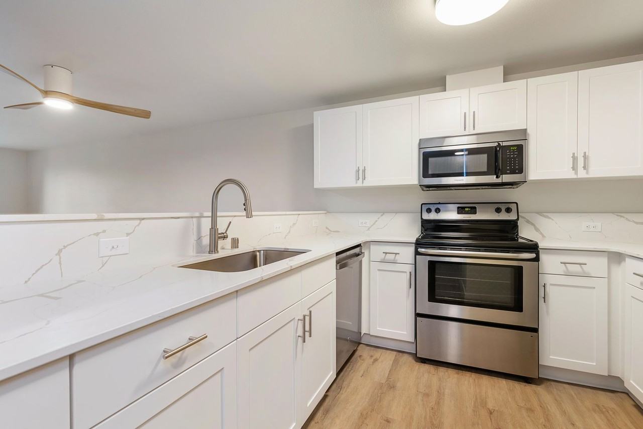 St. Theodore Apartments on Roosevelt! - Photo 4 of 48