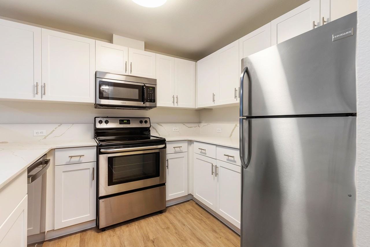 St. Theodore Apartments on Roosevelt! - Photo 6 of 48