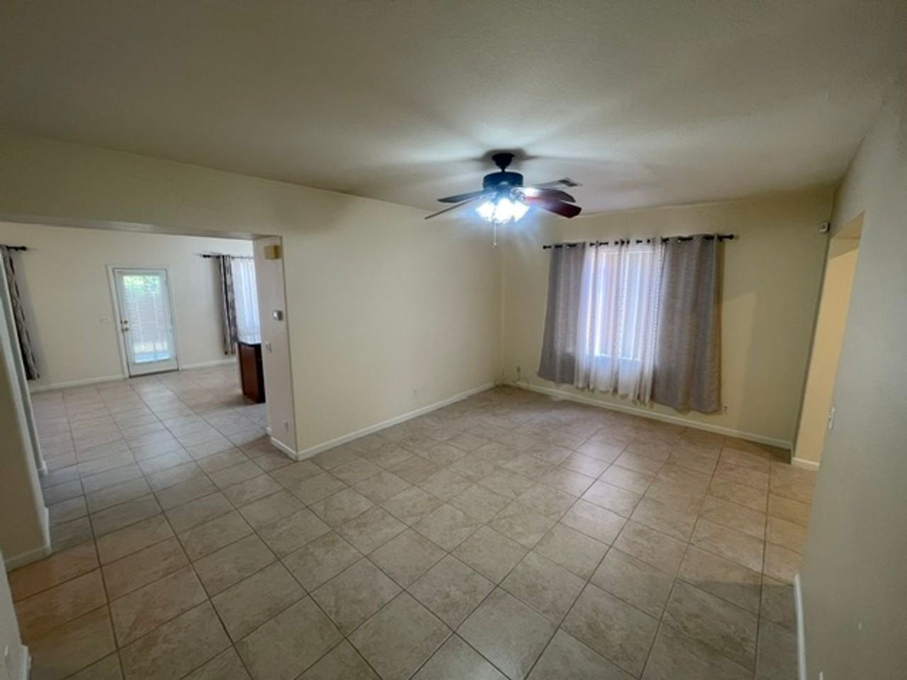 1416 Calle Montery St - Photo 4 of 24