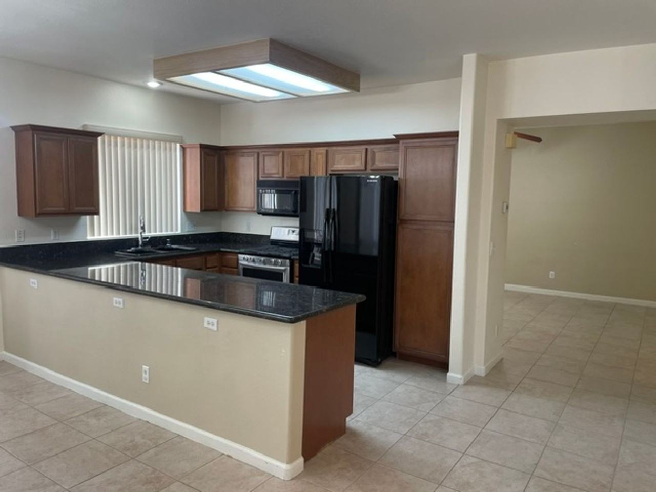 1416 Calle Montery St - Photo 6 of 24
