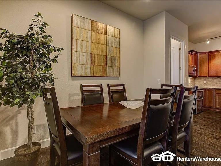 301 Inverness Way South - Photo 5 of 46
