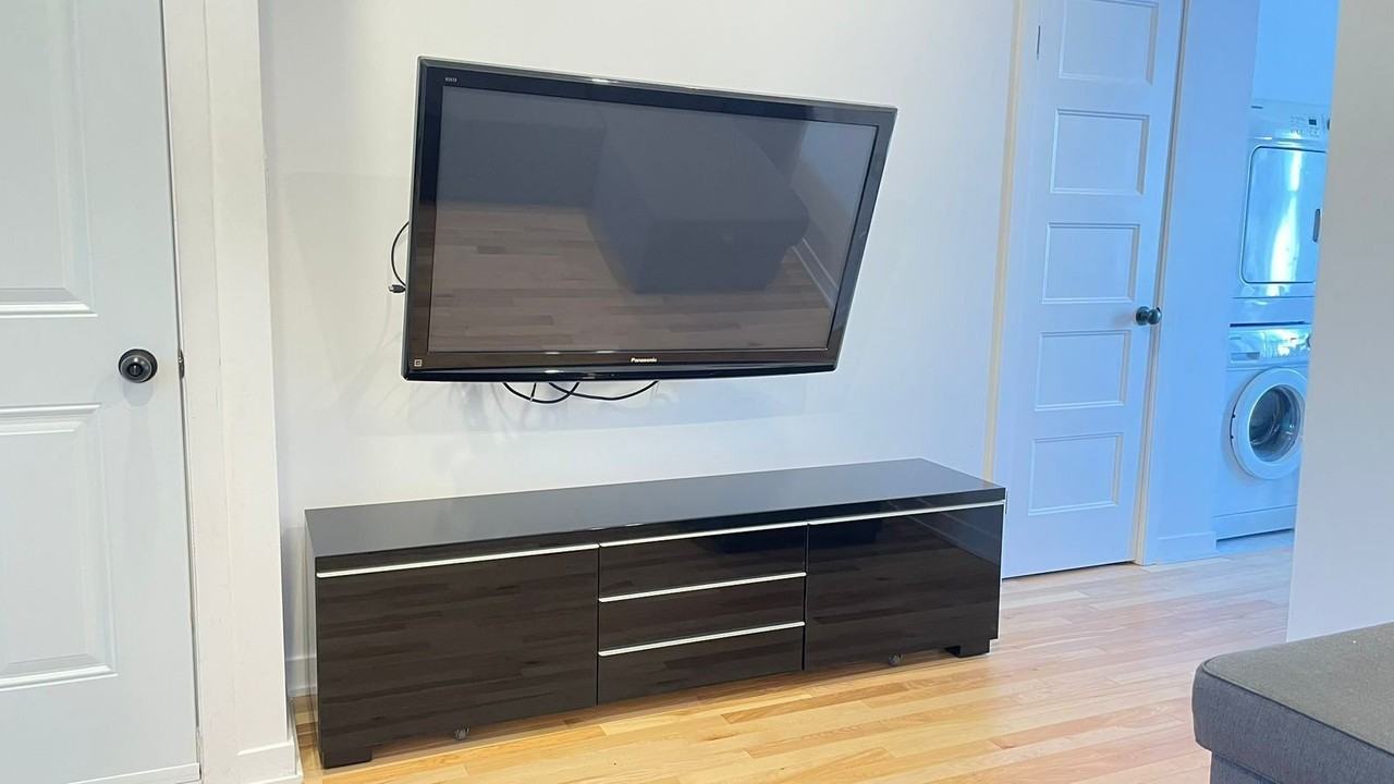 3290 Rue Wellington - Photo 3 of 8