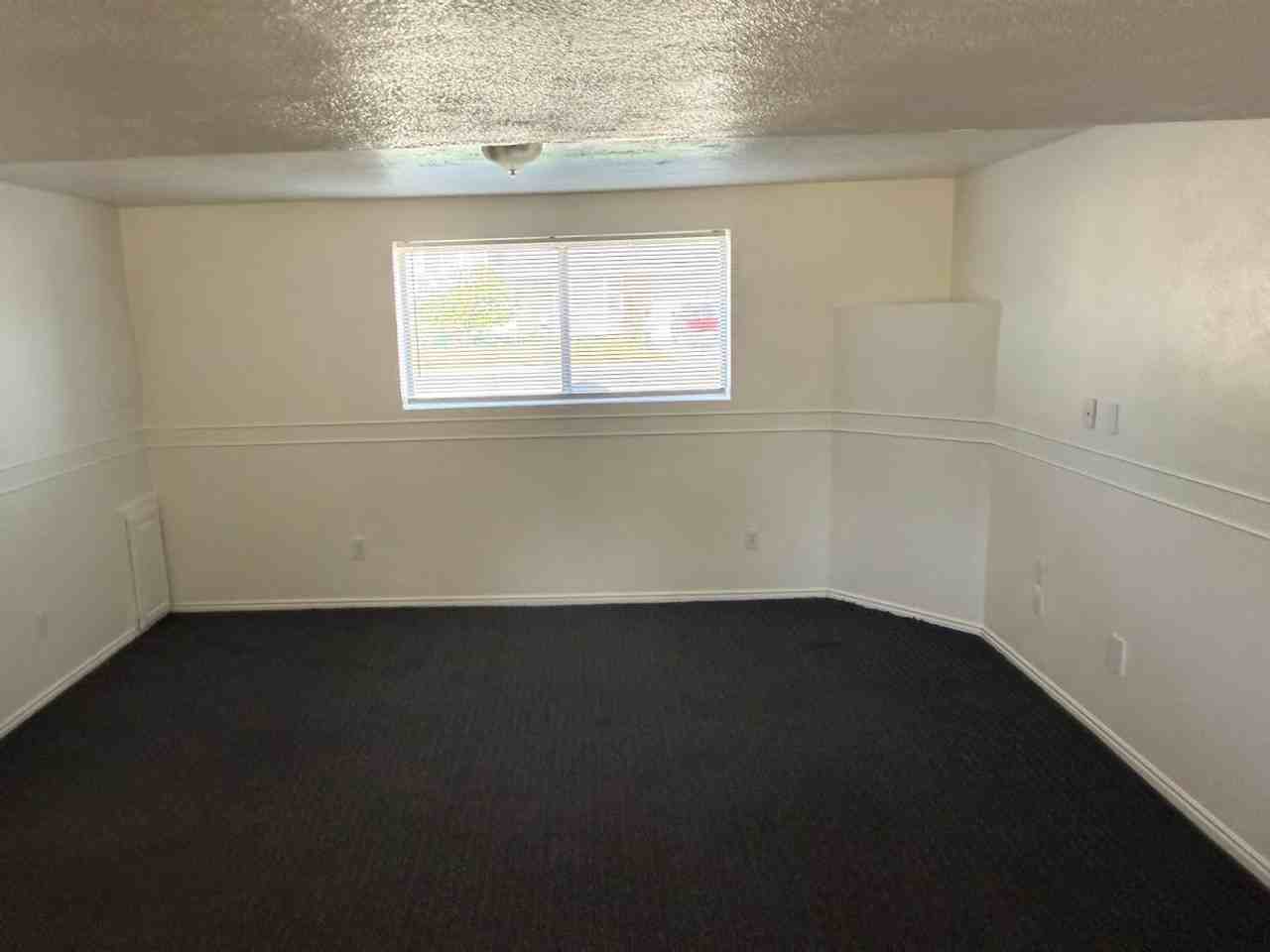 927 S 1635 W - Photo 3 of 44