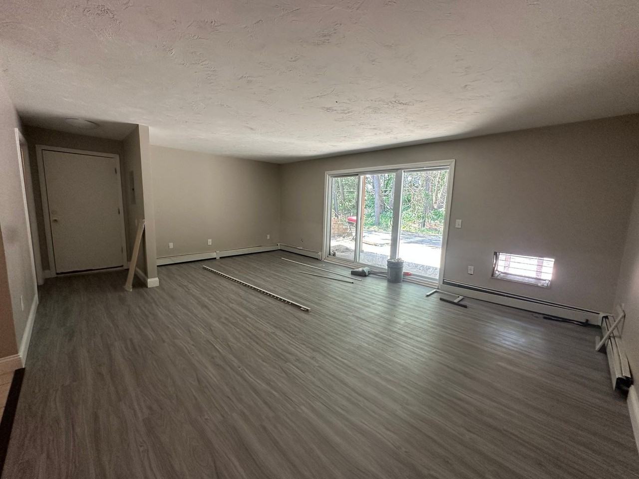 283-435 283-435 Oaklawn Ave - 435 Oaklawn Ave #114 - Photo 6 of 7