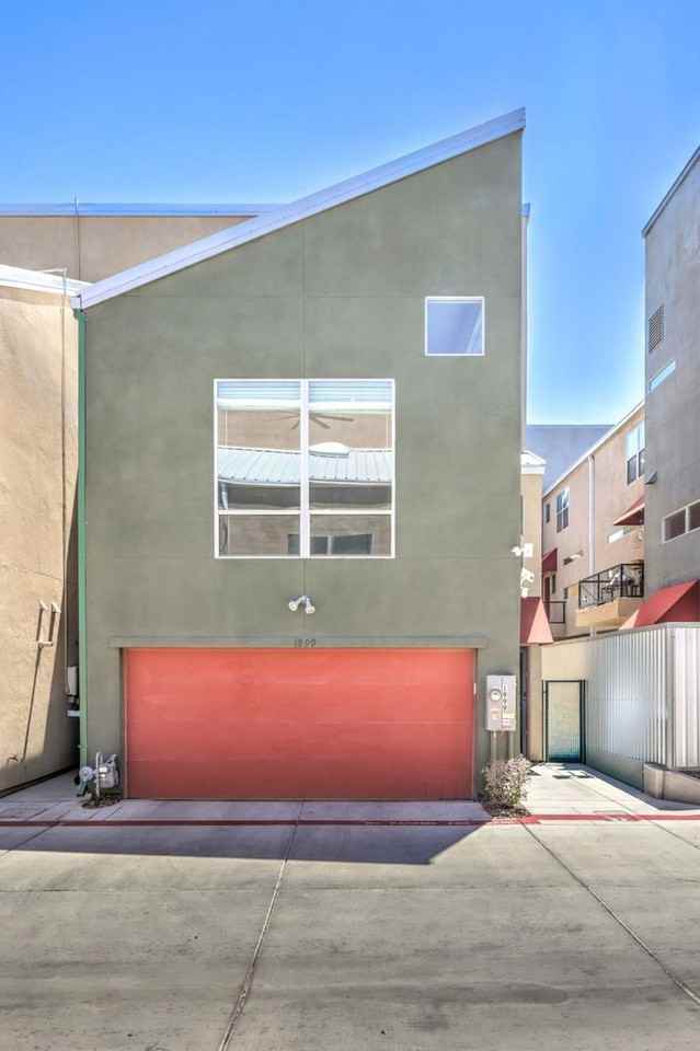 1999 Yaupon Ave - Photo 2 of 36